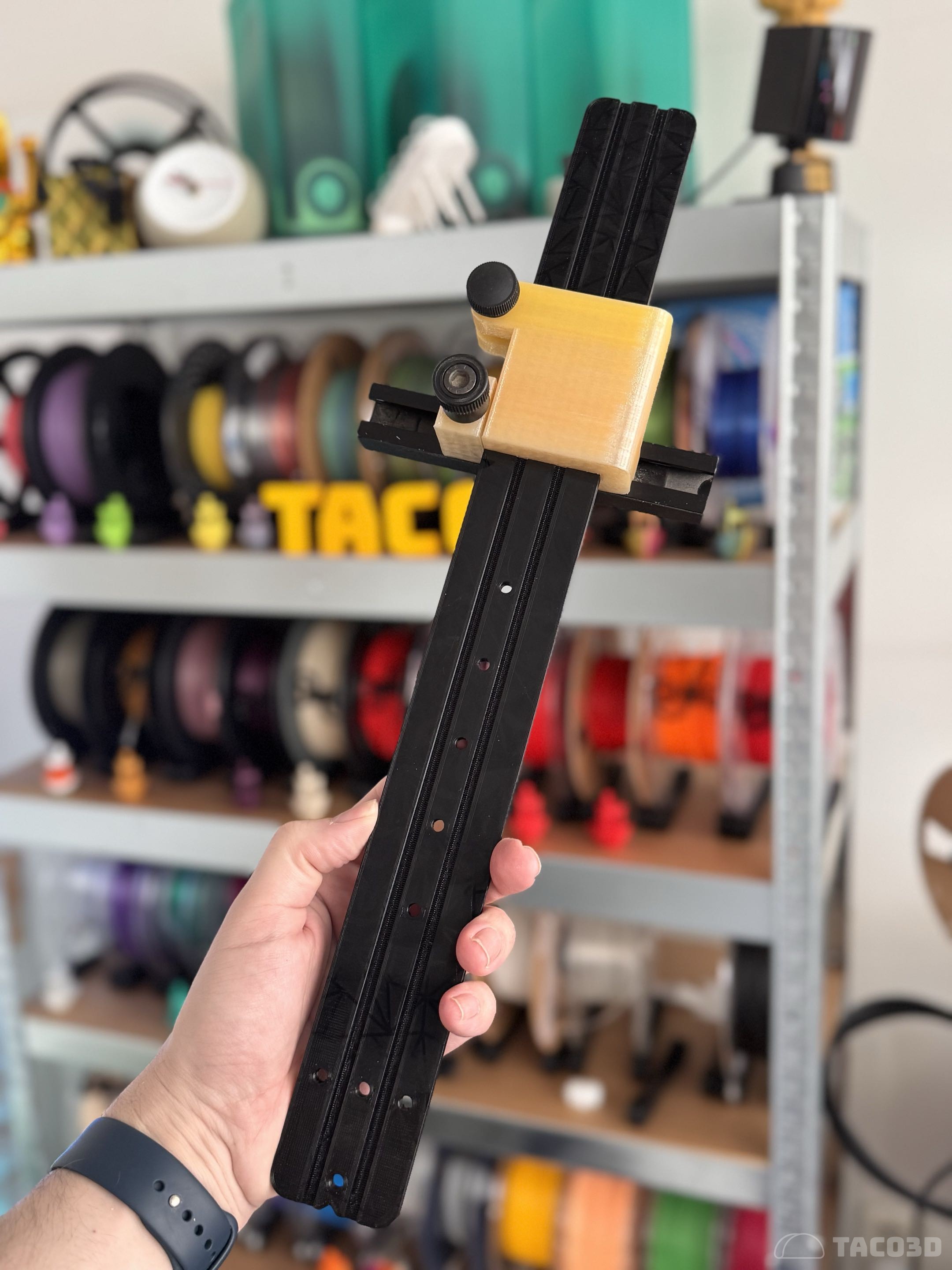 Mesure device for woodworkers